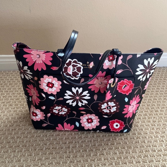 Kate Spade - Picture 1 of 9